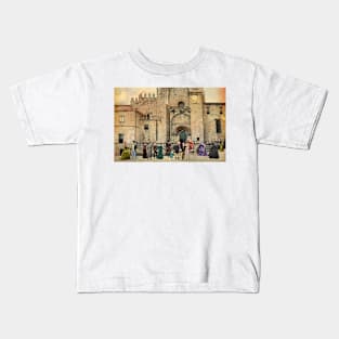 Exit of mass from the Cathedral (Ourense) Kids T-Shirt